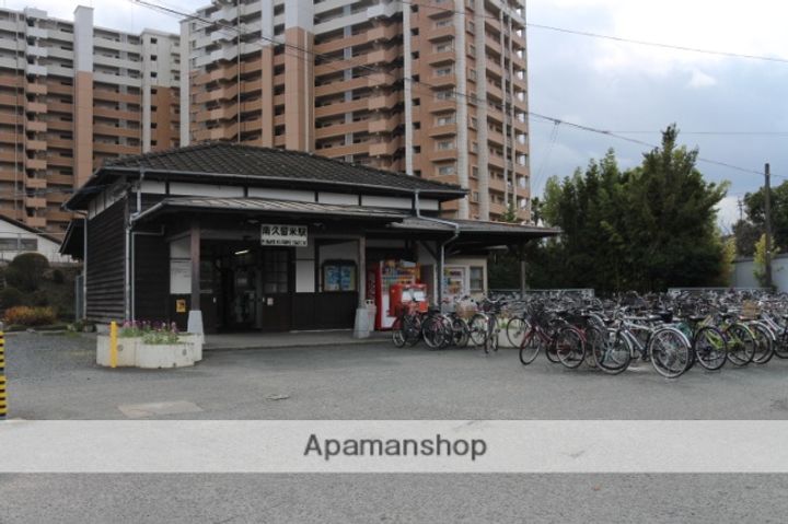 グランドシャルマン703の周辺