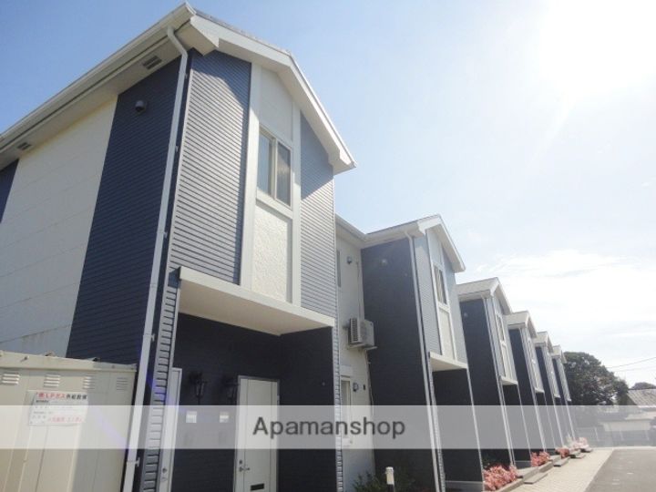 グランドアマレーⅥ番館の外観