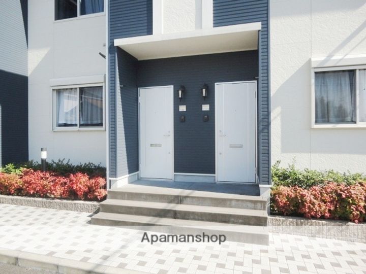 グランドアマレーⅥ番館の外観