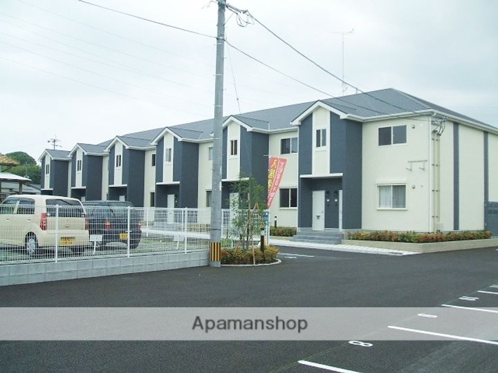 グランドアマレーⅥ番館の外観