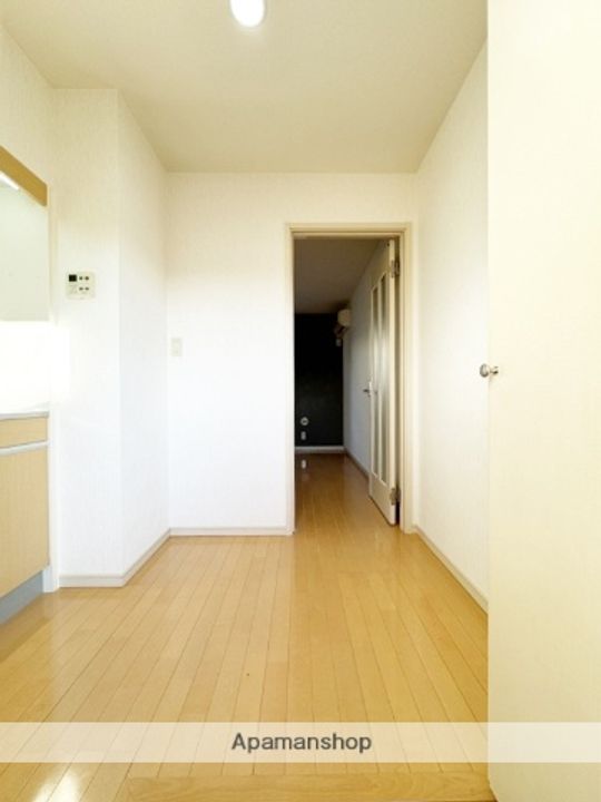リブレア御井町の玄関