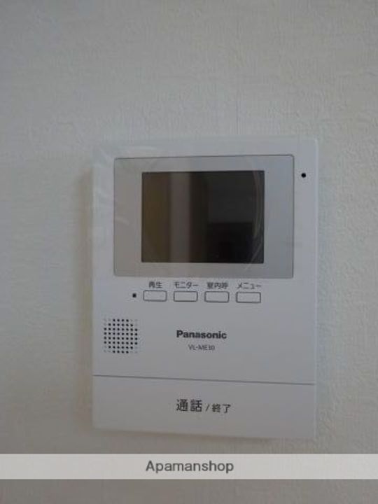 鎮西ビルの内装