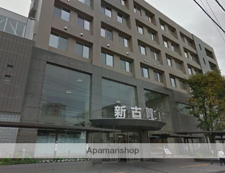 鎮西ビルの周辺