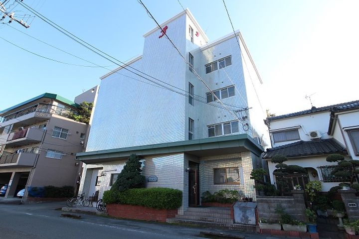 メゾンフジヨシの外観