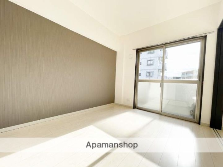 メゾンクラウン大手山の内装