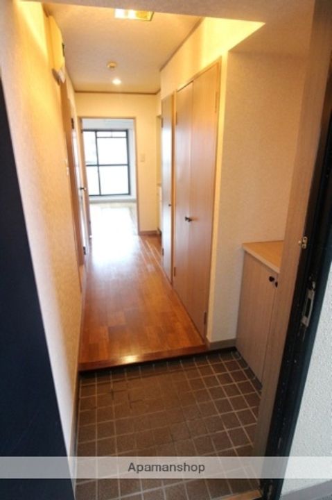 ダイナコート久留米本町1202の玄関