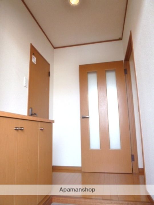 センタービレッジ本町901の玄関