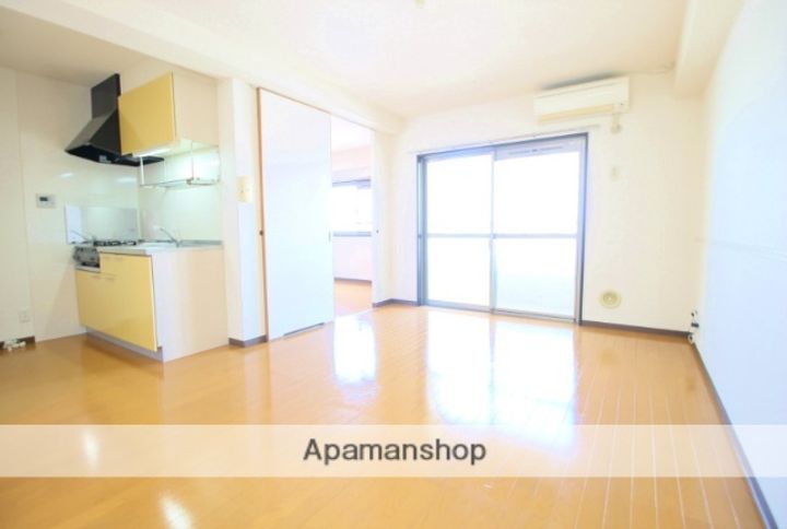 すかる梅満の居間