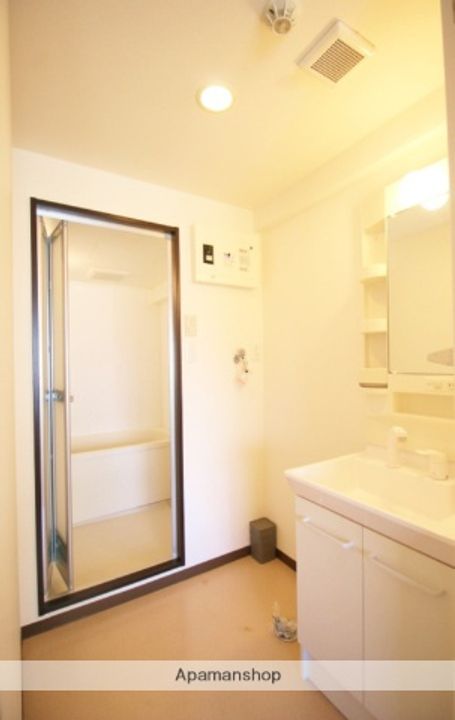 すかる梅満の内装