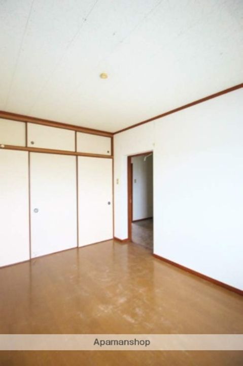 エスペランクレール長門石105の居間