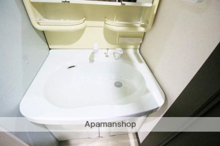 ロマネスク東町604の内装