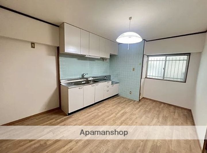 パークマンション諏訪105の居間