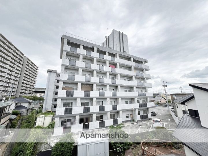 組坂ビル8102の外観