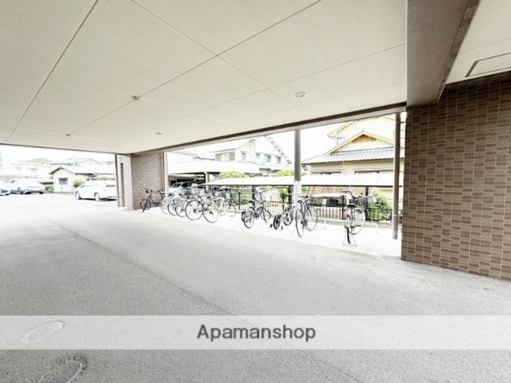 アーニスト国分のその他画像
