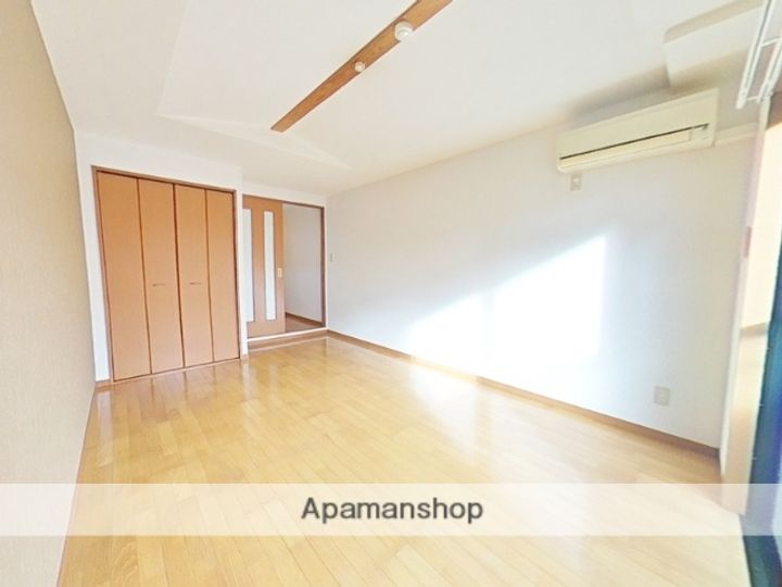 アルファルファAの居間