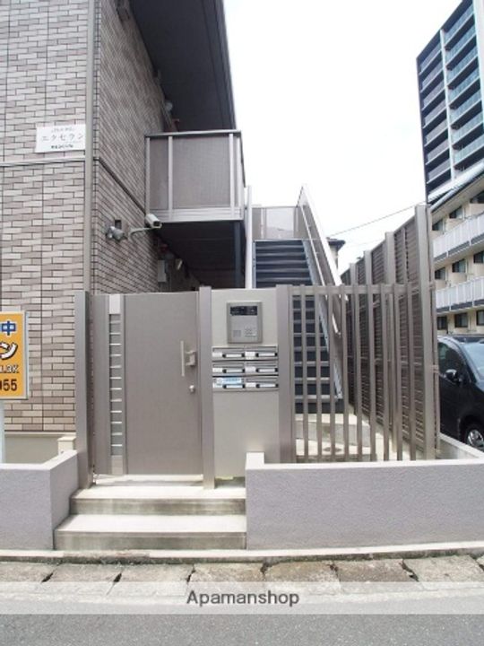 エクセラン101の外観