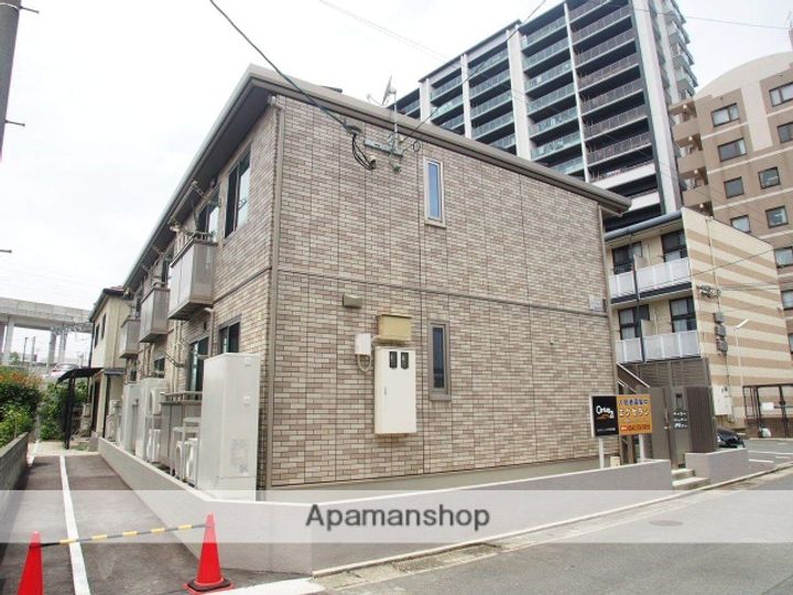 エクセラン101の外観