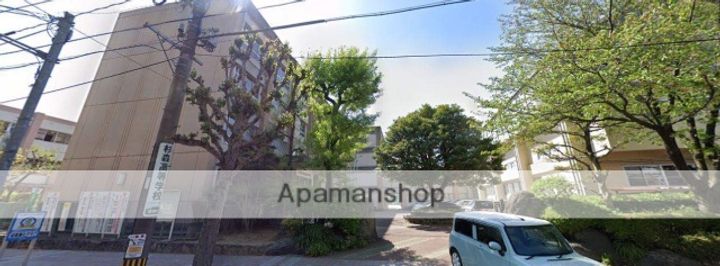 エクセラン101の周辺