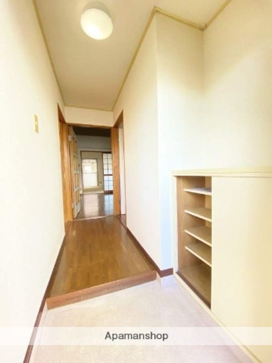 ライトハウス503の玄関