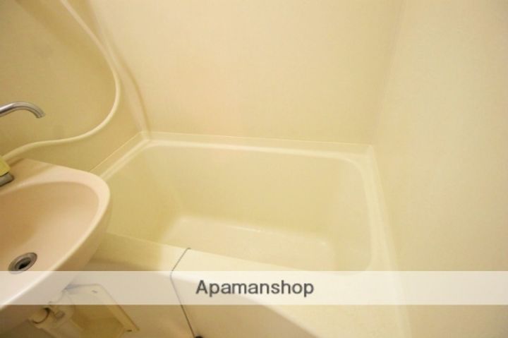 オーシャン本町405の内装