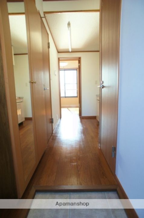 サンマリノ善導寺の玄関