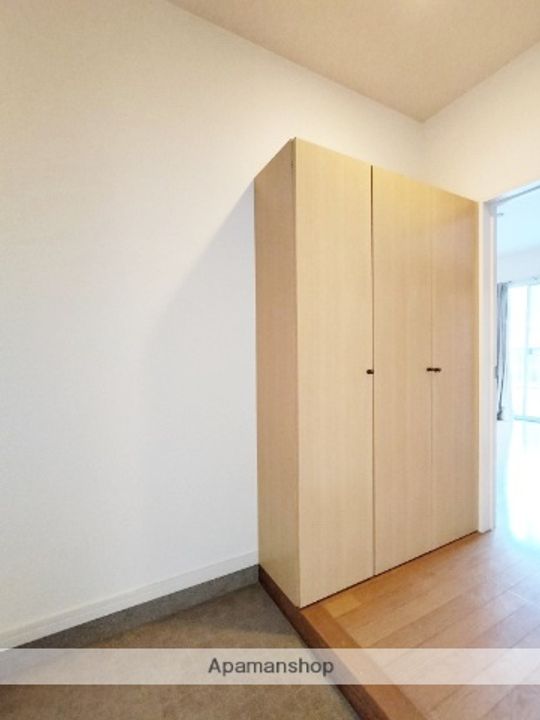 グランデール長園の玄関