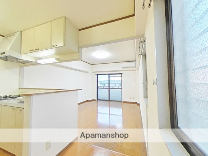 アザレアハイツ江崎の内装