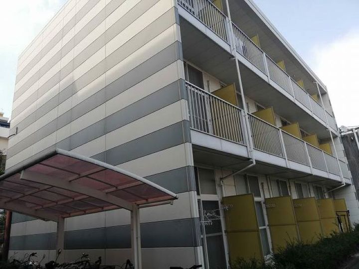 レオパレス通町の外観