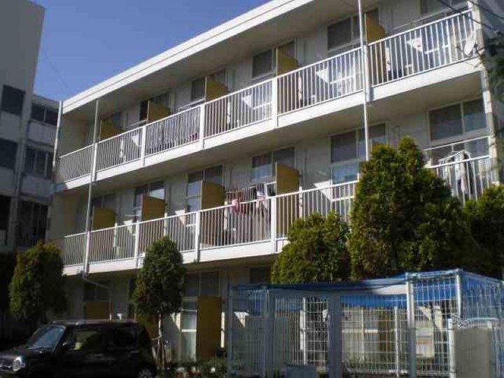 レオパレス通町の外観