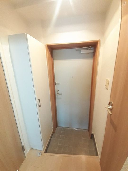 ラ フローラの玄関