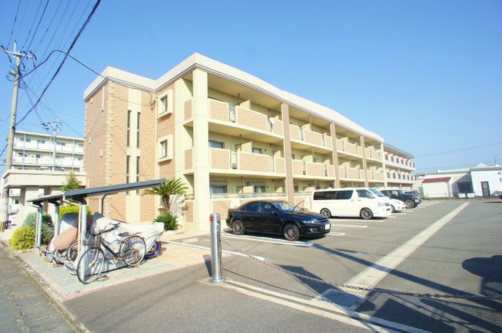 ラ フローラの外観