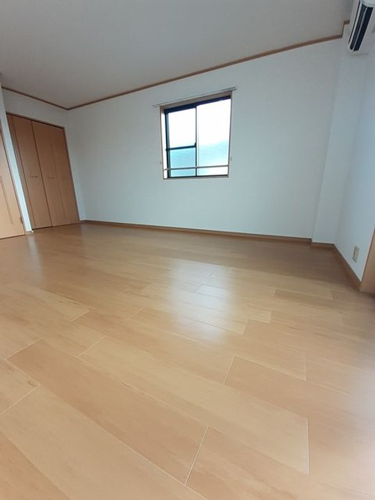 ポラリス弐番館の居間