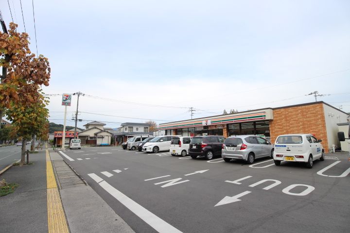 レオパレス長門石の周辺