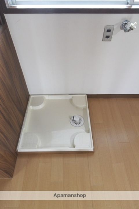 魚宗ビルの内装