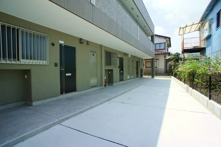 ウィング東合川の外観