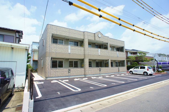 ウィング東合川の外観