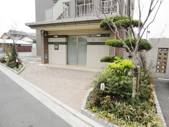 リ・エミネンスのその他画像