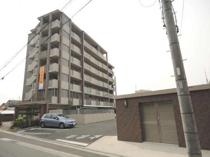 リ・エミネンスのその他画像