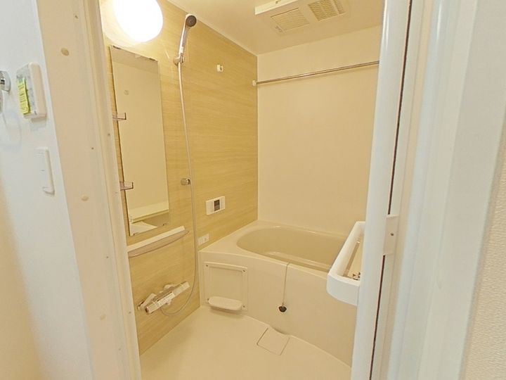 TIARA本町の風呂