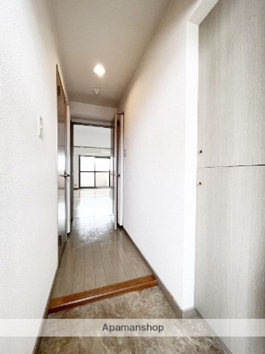 日吉壱番館の玄関