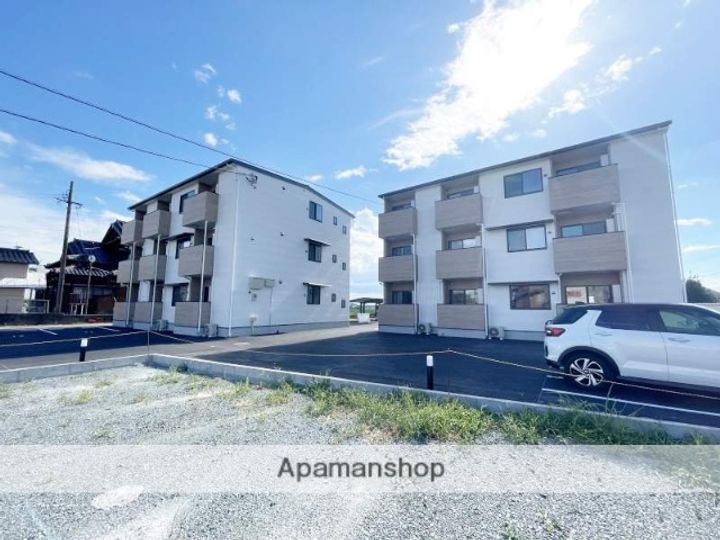 ティーレグノ野伏間の外観