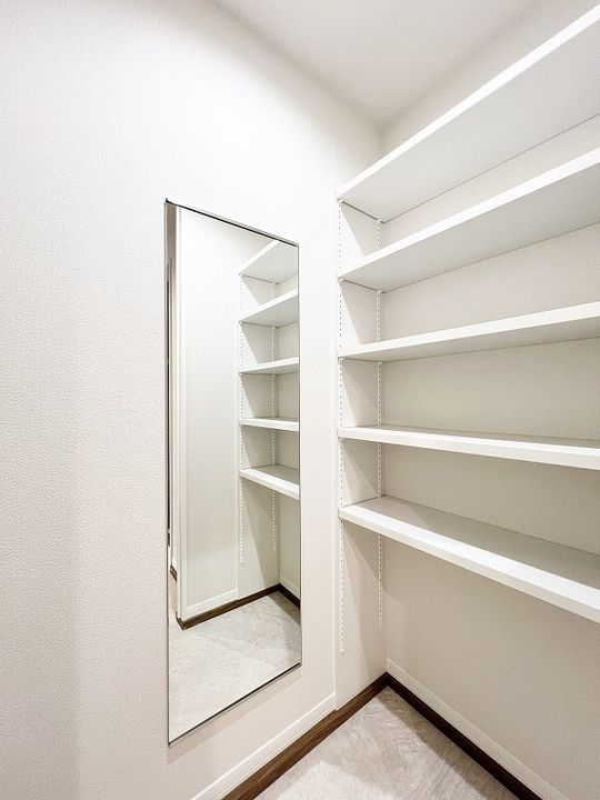 シエン・ド・デミオ 一番館の内装