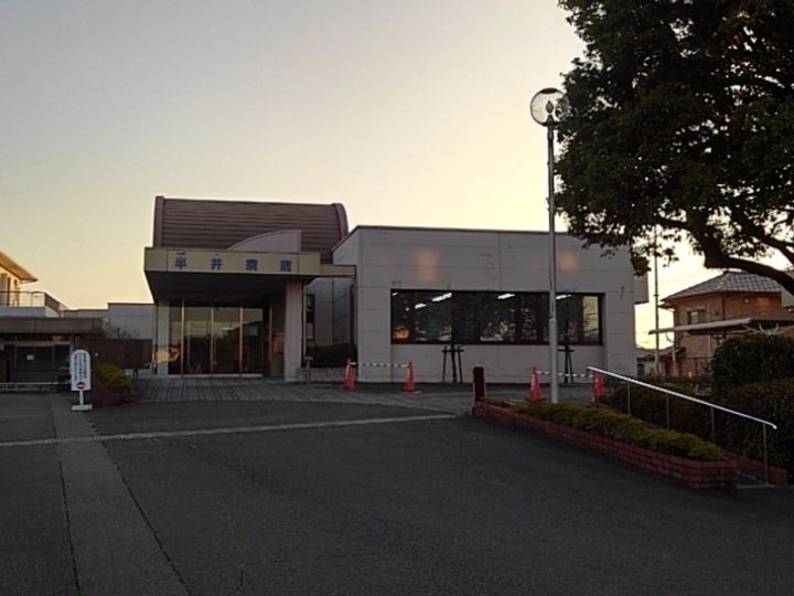 オリーブの周辺