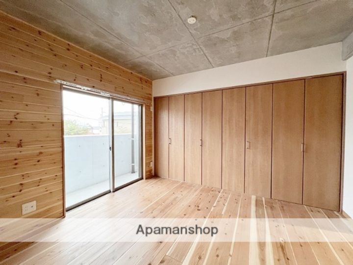 アッパーヤードの内装