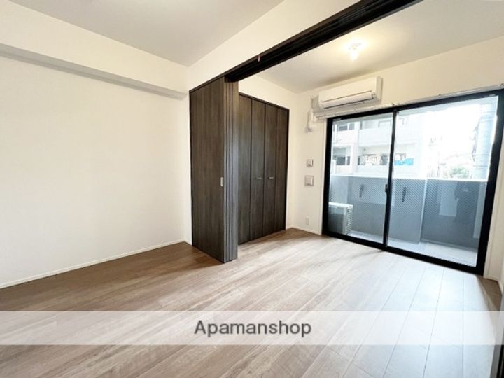 S−RESIDENCE六ツ門ABREASTⅡ402の居間