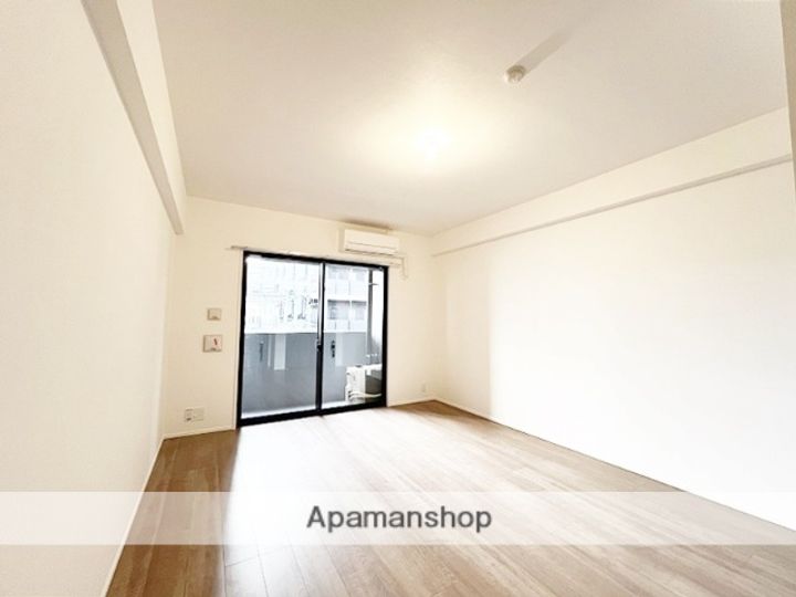 S−RESIDENCE六ツ門ABREASTⅡの居間