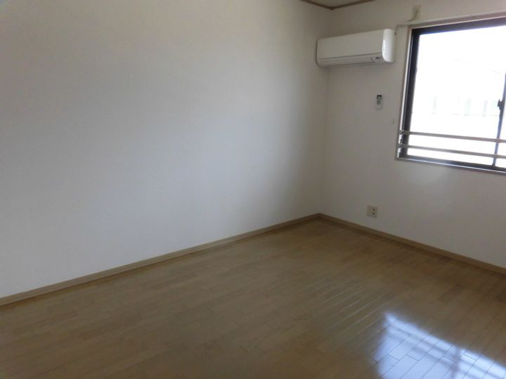 フリーデン山川の内装