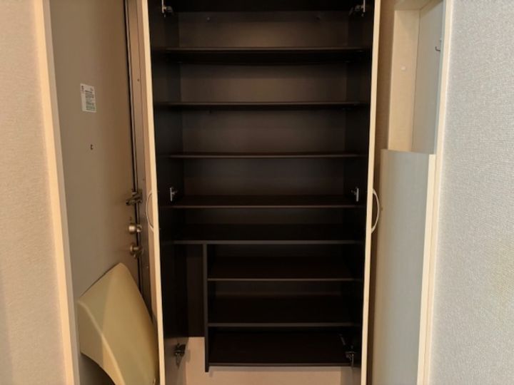 グリーン カトレアの玄関