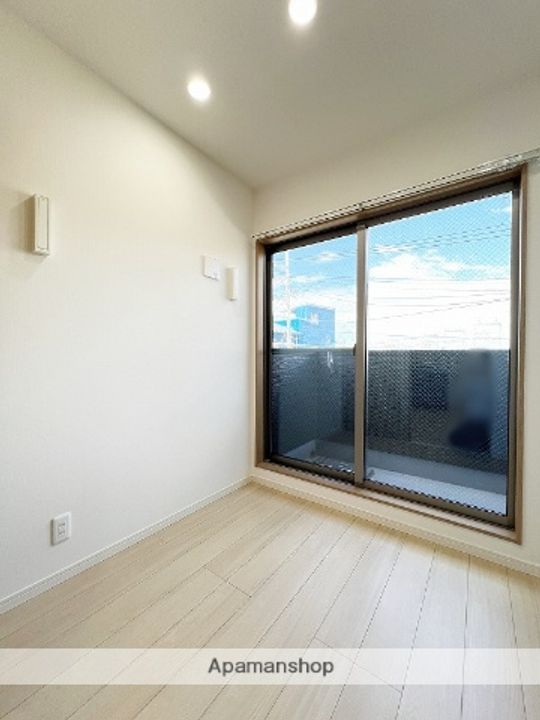 THE NOBLES 聖マリア病院前の内装