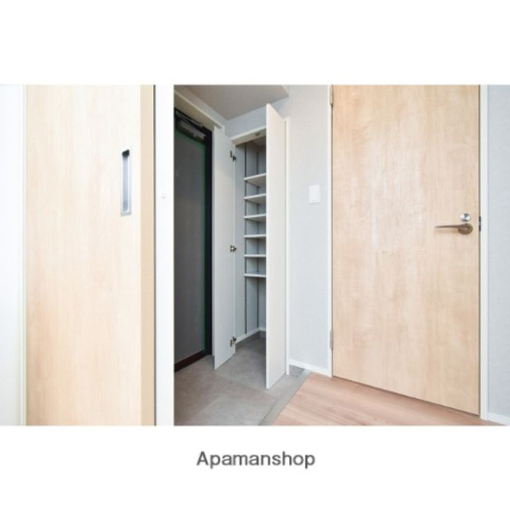 フェリシエ久留米302の玄関